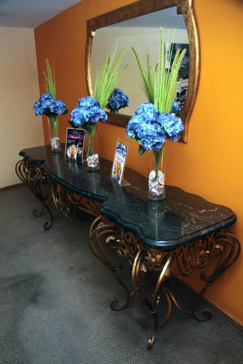 Hotel del amor Blue